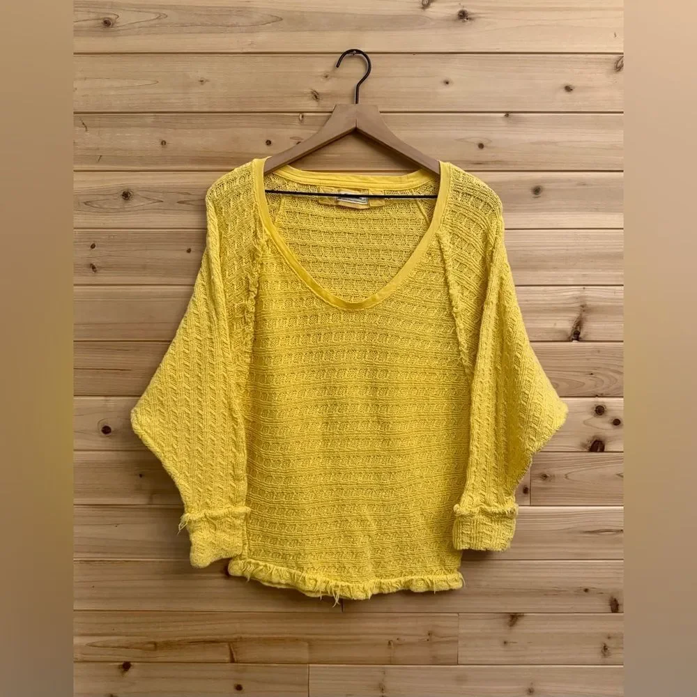 We The Free Size Medium Bright Yellow Thein Hacci V Neck Lightweight Sweater